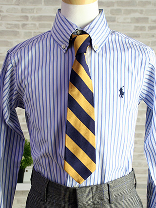 ラルフローレン　黄色と紺のレジメンタル柄ネクタイの紺ブレザースーツ　140