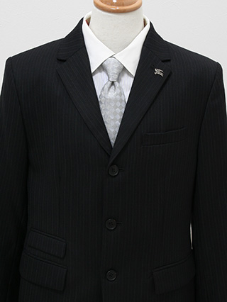 バーバリー　ストライプの黒スーツ(シルバーネクタイ)　160
