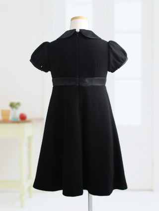 バーバリー　黒のウールとサテンのふんわりシックなドレス　120