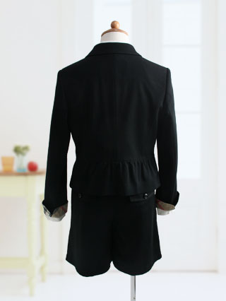 バーバリー 黒のジャケットとキュロットスカートスーツ 150 / ブランドフォーマル子ども服レンタル シンディキッズ