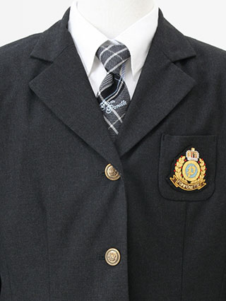 ポンポネット　濃グレージャケットと細プリーツスカートスーツ　160