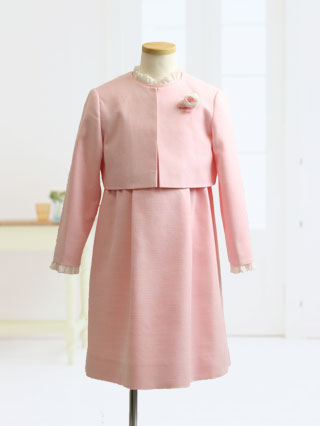 ファミリア　ピンクのアンサンブルスーツ　120
