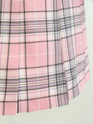 メゾピアノ 紺ブレザーとピンク地スカートのスーツ 150