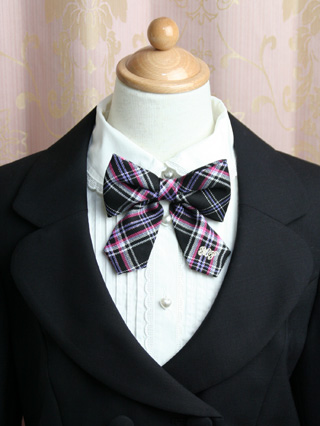 メゾピアノ　黒ジャケットにモノトーンチェックスカートのスーツ　160