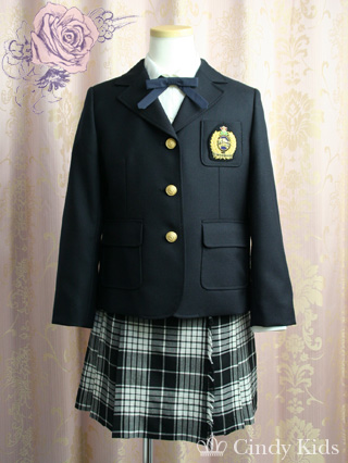 バーバリー　モノトーンのスカートと紺ブレザーのスーツ　120