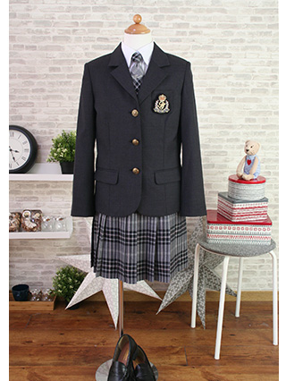 ポンポネット　濃グレージャケットにネクタイのプリーツスカートスーツ　150