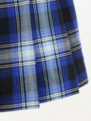 ポンポネット　紺ブレザーとブルー系チェックのスーツ　150