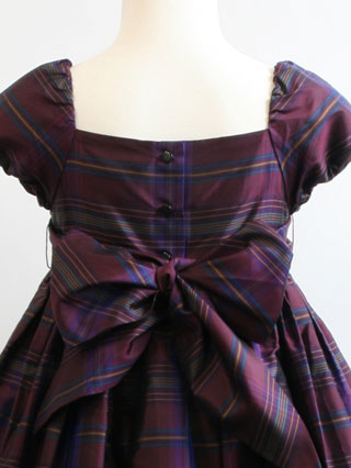 ラルフローレン　ワインレッド地チェックの豪華なドレス　110