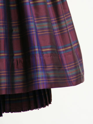 ラルフローレン　ワインレッド地チェックの豪華なドレス　110