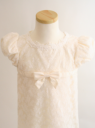 メゾピアノ ふんわり袖が可愛く品のあるオフホワイトのワンピース 120