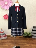 ポンポネット　紺ブレザーと紺チェックスカートに赤リボンのスーツ　160