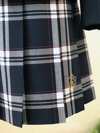 ポンポネット　紺ブレザーと紺チェックスカートに赤リボンのスーツ　160