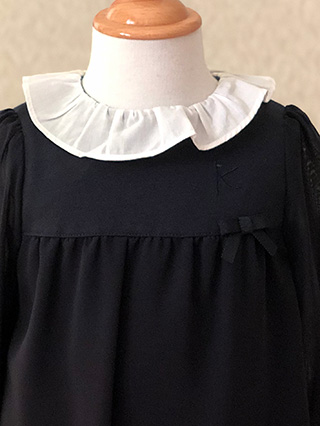 組曲　小花の刺繍が可愛い紺色ワンピース　100