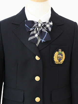 バーバリー　定番ブルー系ノバチェック柄のスーツ　120