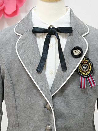 組曲　グレージャケットと紺色スカパンのスーツ　150/160(サイズ160)