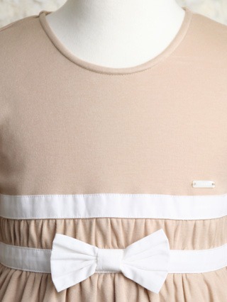 セリーヌ　ベージュのホワイトラインワンピース　110