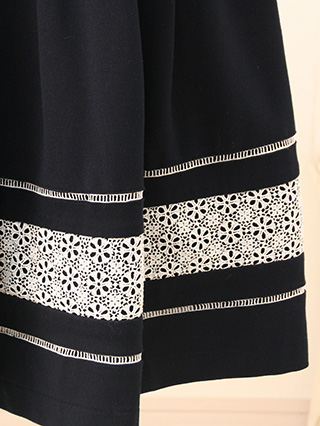 トッカ　濃紺ワンピースと黒ジャケットのアンサンブル　150