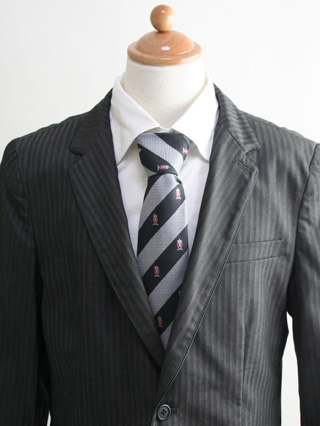 ブルークロス　グレーストライプ・レジメンタルネクタイのスーツ　160
