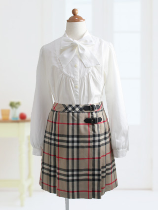 バーバリー　ノバチェックにグレージャケットの上品なスーツ　160　