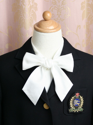 バーバリー　グレー系ノバチェックスカートのスーツ　150